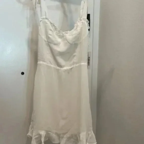Reformation Christine Dress NWT Ivory - www.jkreigsman.com